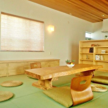 Guest House Ishigaki Ishigaki  ภายนอก รูปภาพ